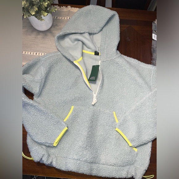 New size xs woman’s oversized Serpa 1/4 zip sweater - Picture 1 of 1